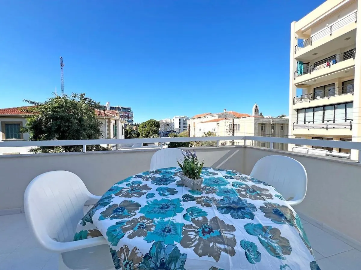 Albert'S Apartment Center 101K Larnaca