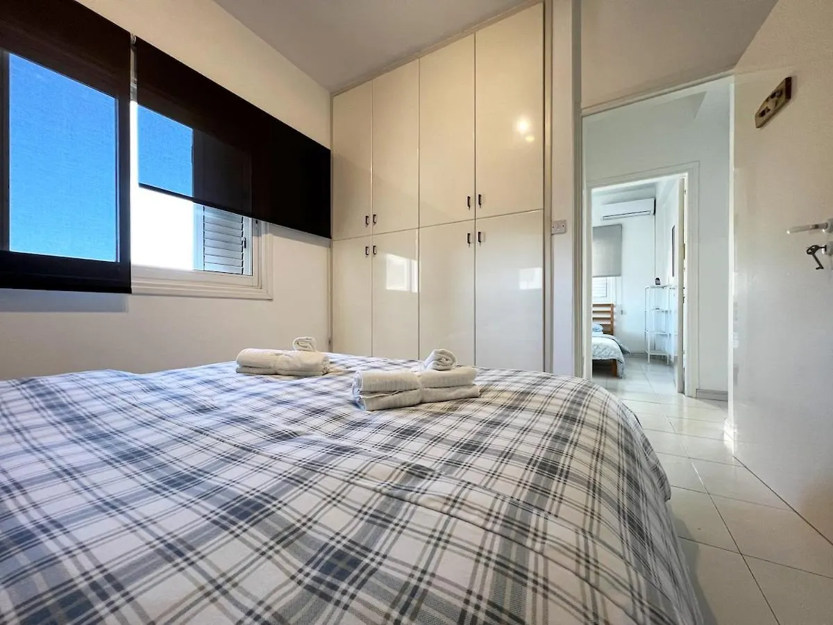 Albert'S Apartment Center 101K Larnaca