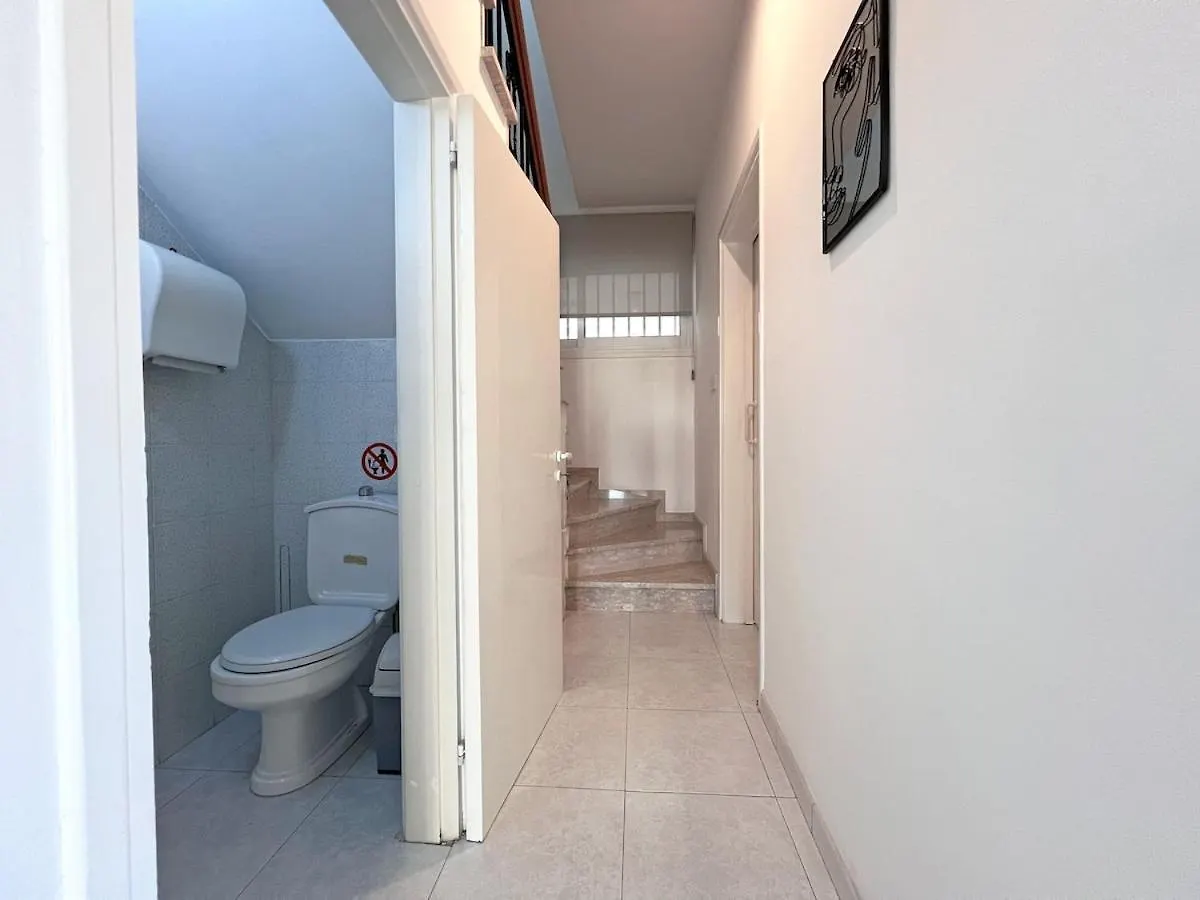 Albert'S Apartment Center 101K Larnaca Cyprus