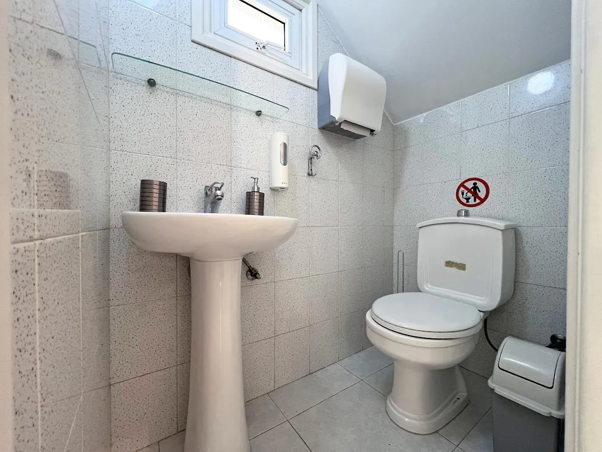 Albert'S Apartment Center 101K Larnaca